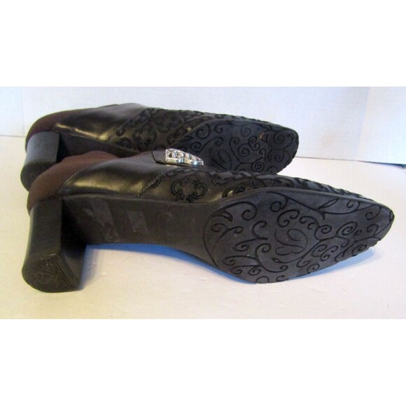 Brighton Theta Booties Black Leather Ankle Boots Slip On Retails $270 Womens 8 - Picture 9 of 10